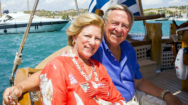 Le roi et la reine en Grèce sur leur bateau