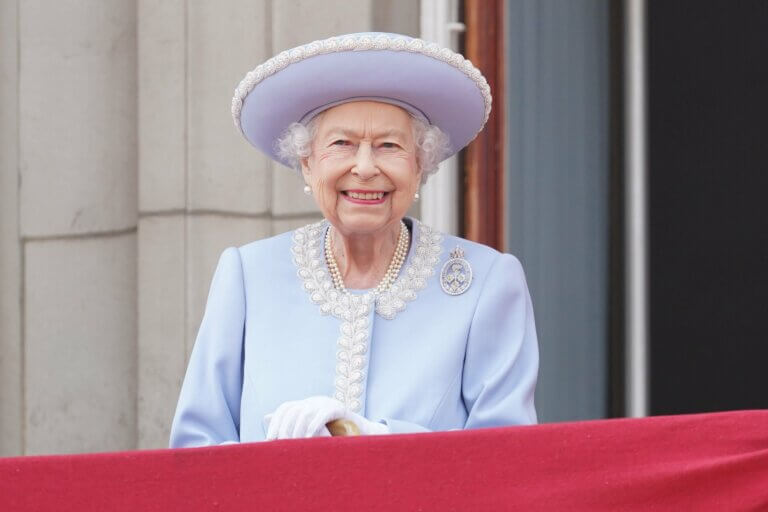 La Reine Elizabeth II au balcon de Buckingham Palace