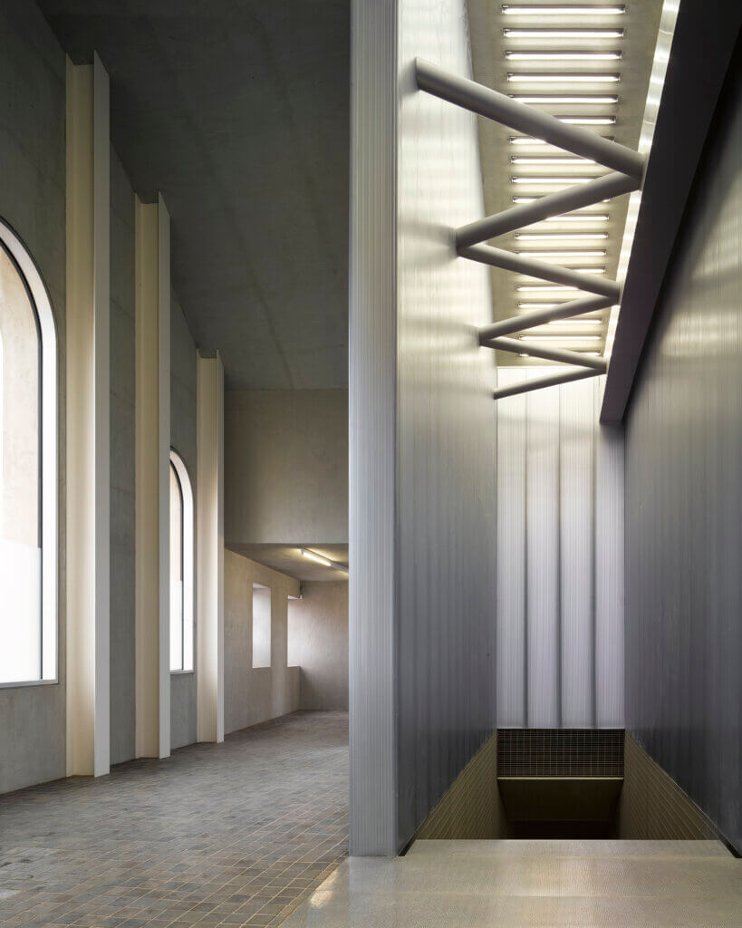 Les espaces réalisés par OMA pour la tour de la fondation. © Fondazione Prada