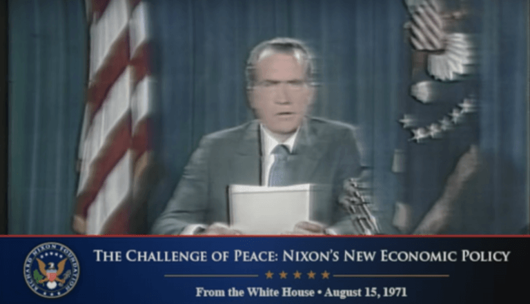 Le 15 août 1971, Richard Nixon annonçait aux téléspectateurs la fin de la convertibilité de l’or en dollar. © RICHARD NIXON FOUNDATION